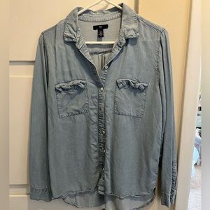 Gap Chambray Button Up